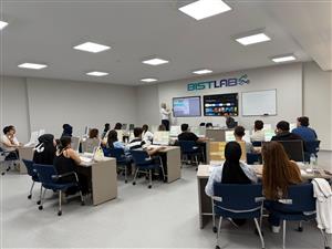Finans Sektörünün Öncüleri ASÜ’de Deneyimlerini Paylaştı