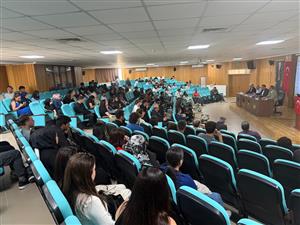 Finans Sektörünün Öncüleri ASÜ’de Deneyimlerini Paylaştı